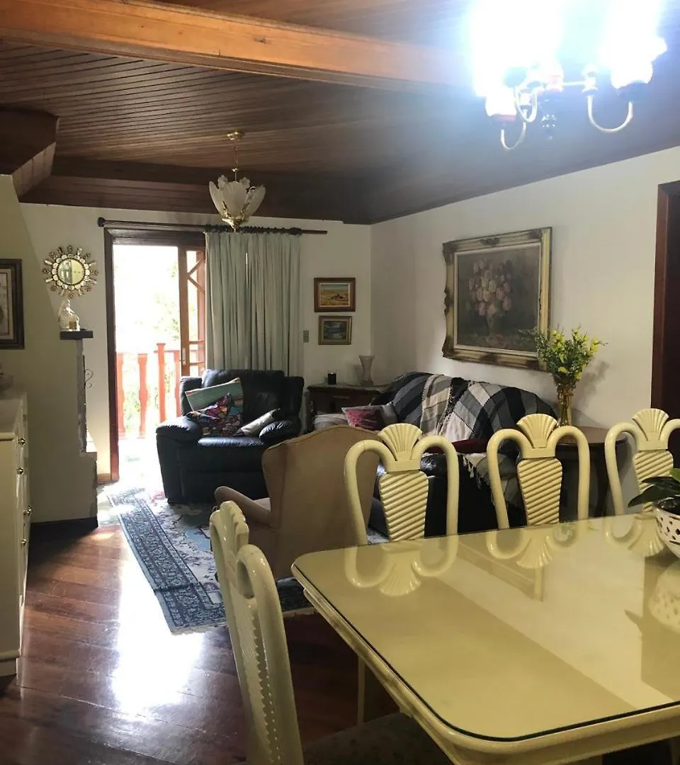 Aconchegante Apartamento Campos do Jordão 0*,  Brasile